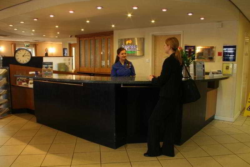 Holiday Inn Express Peterborough, An Ihg Hotel Інтер'єр фото